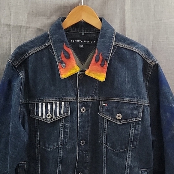 Tommy Hilfiger VTG 2003 Custom Graphics Flames Lost Cities denim jacket men's XL - Picture 3 of 10